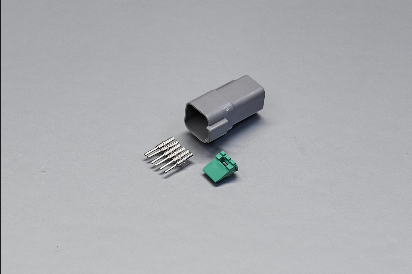 Deutsch Connectors комплект 6-контактного разъёма DT04-6P-KT