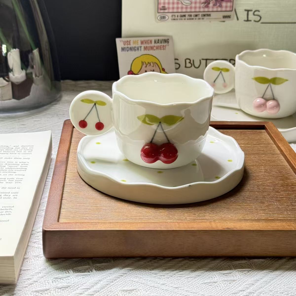 Керамическая чашка с блюдцем 3D вишня, объем 200 мл, милая чашка для чая и кофе, подарочный набор посуды