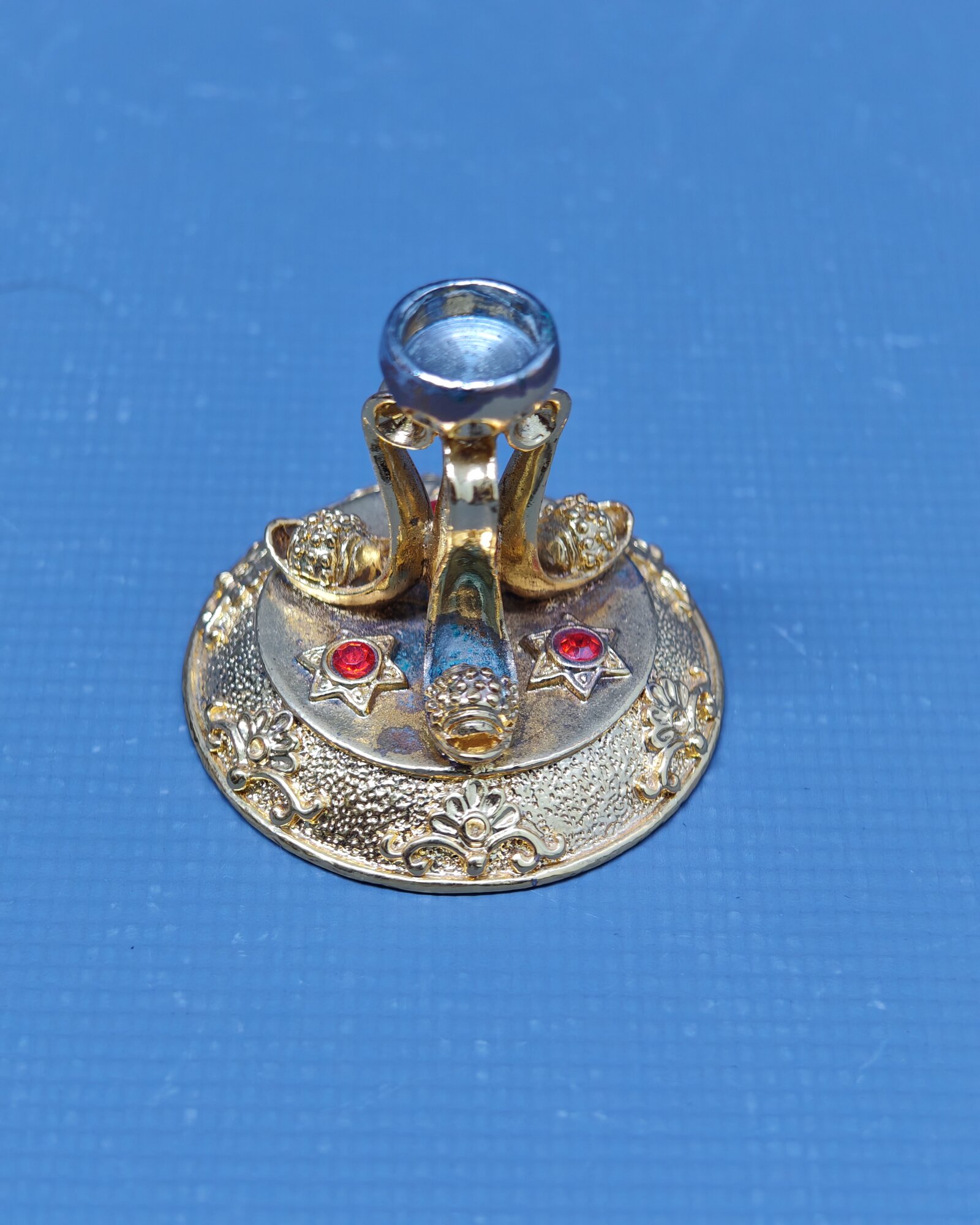 Подсвечник