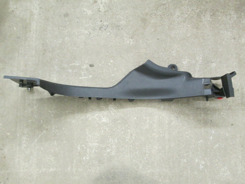 Накладка порога задняя левая 6330140072 Renault Megane 3 2009> б/у