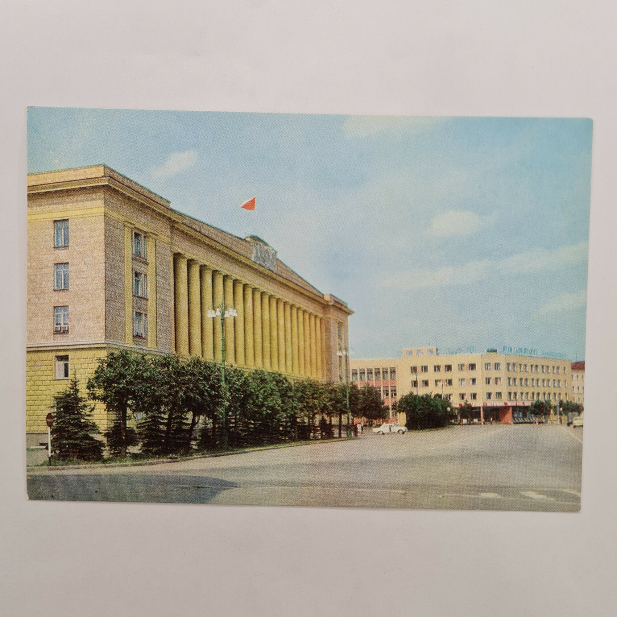 Открытка советская СССР Новгород Дом Советов и городская площадь. Архитектура города винтаж