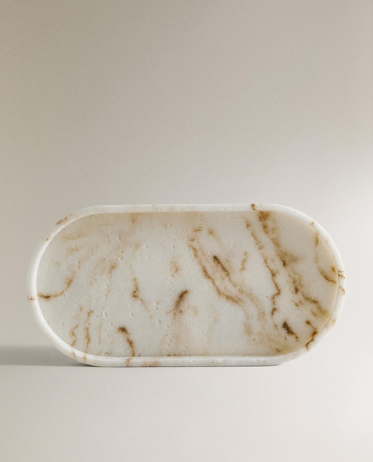 Подставка декоративная ZARA HOME лоток для ванной с эффектом мрамора, бежевый, 2 x 14 x 29 см 4534/102/450-99