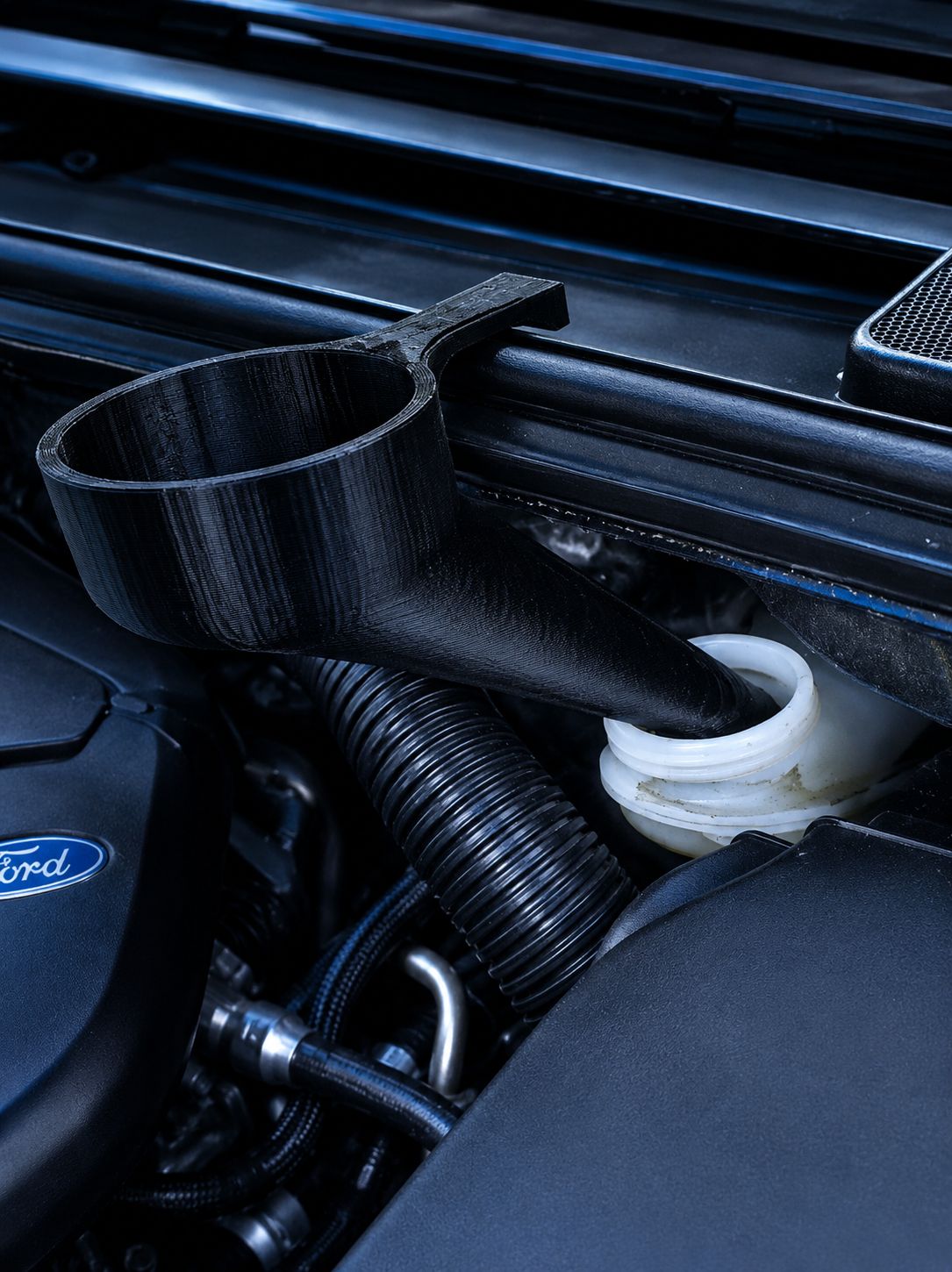 Воронка тормозной жидкости совместим с Ford Focus