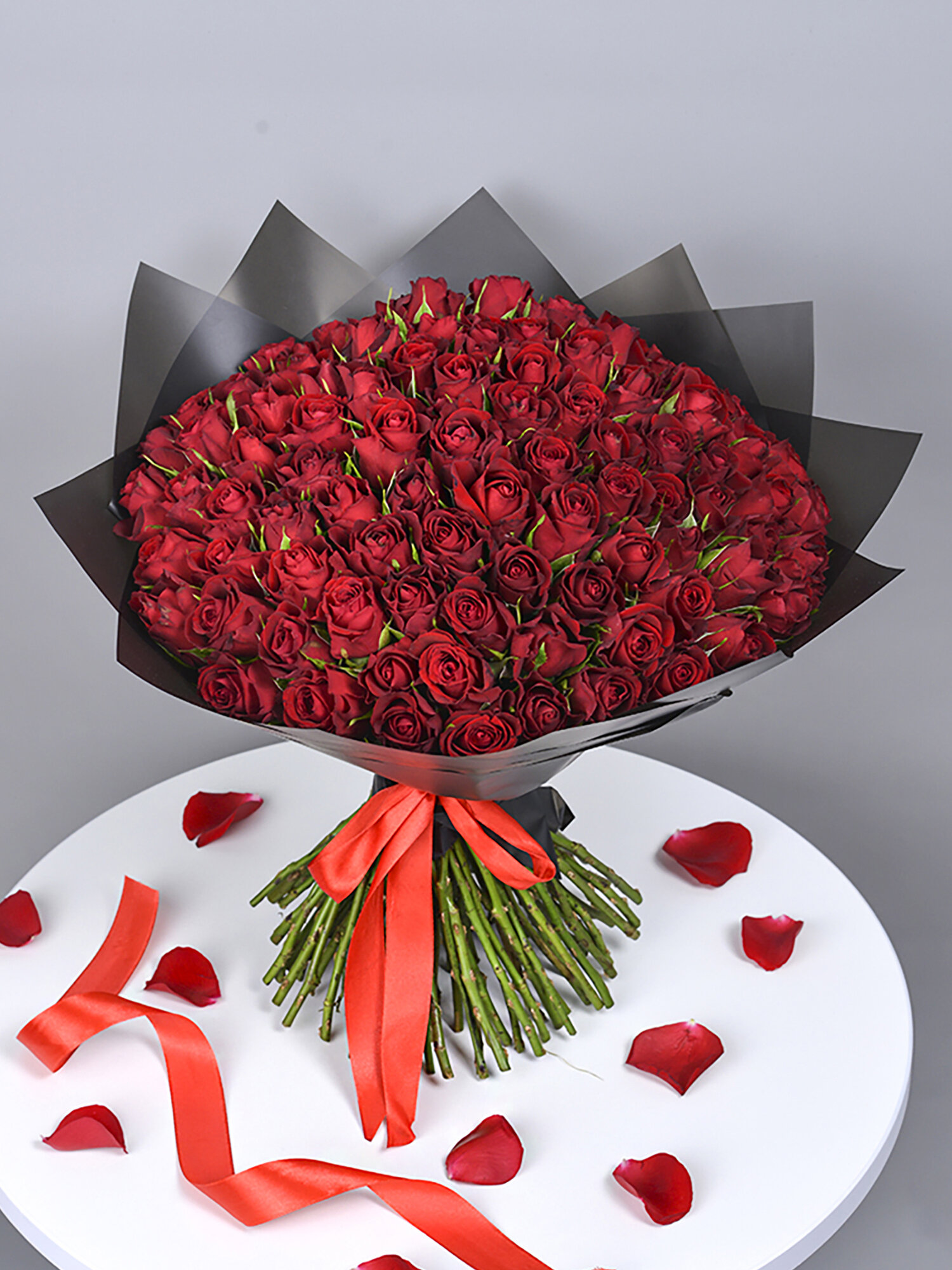 Букет Magic Flower, красная роза, 101 цветок, высота 40 см, в пленке