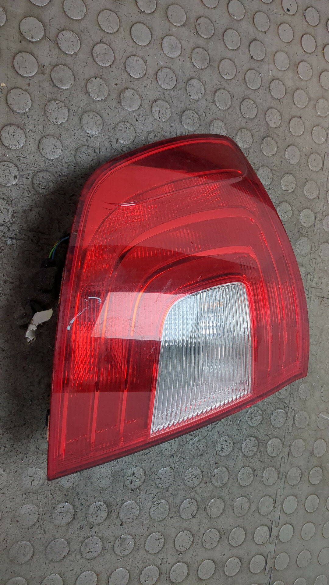 Фонарь (задний) левый Skoda SuperB Б/У