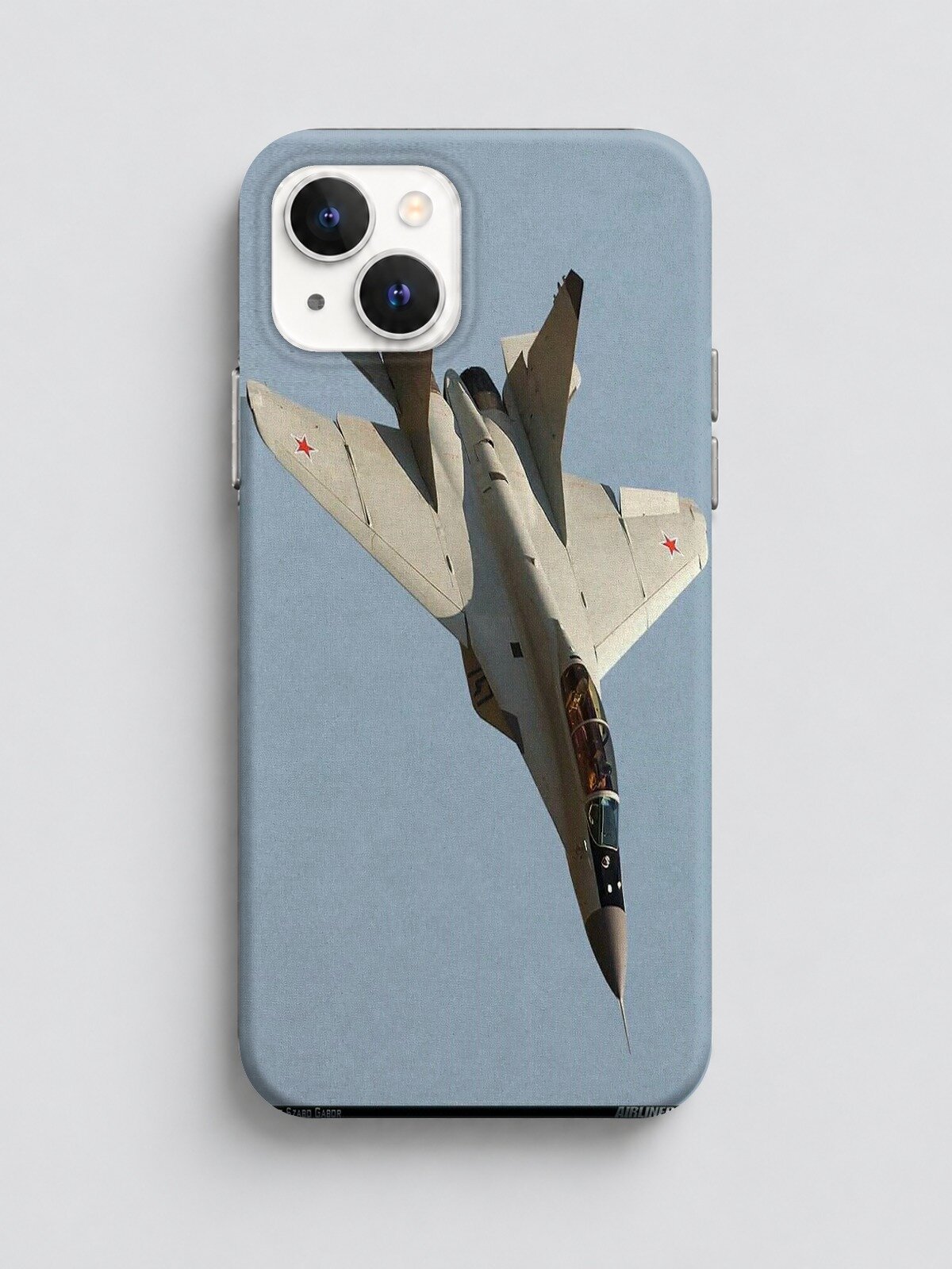 Эстетичный чехол на iPhone 15 советский