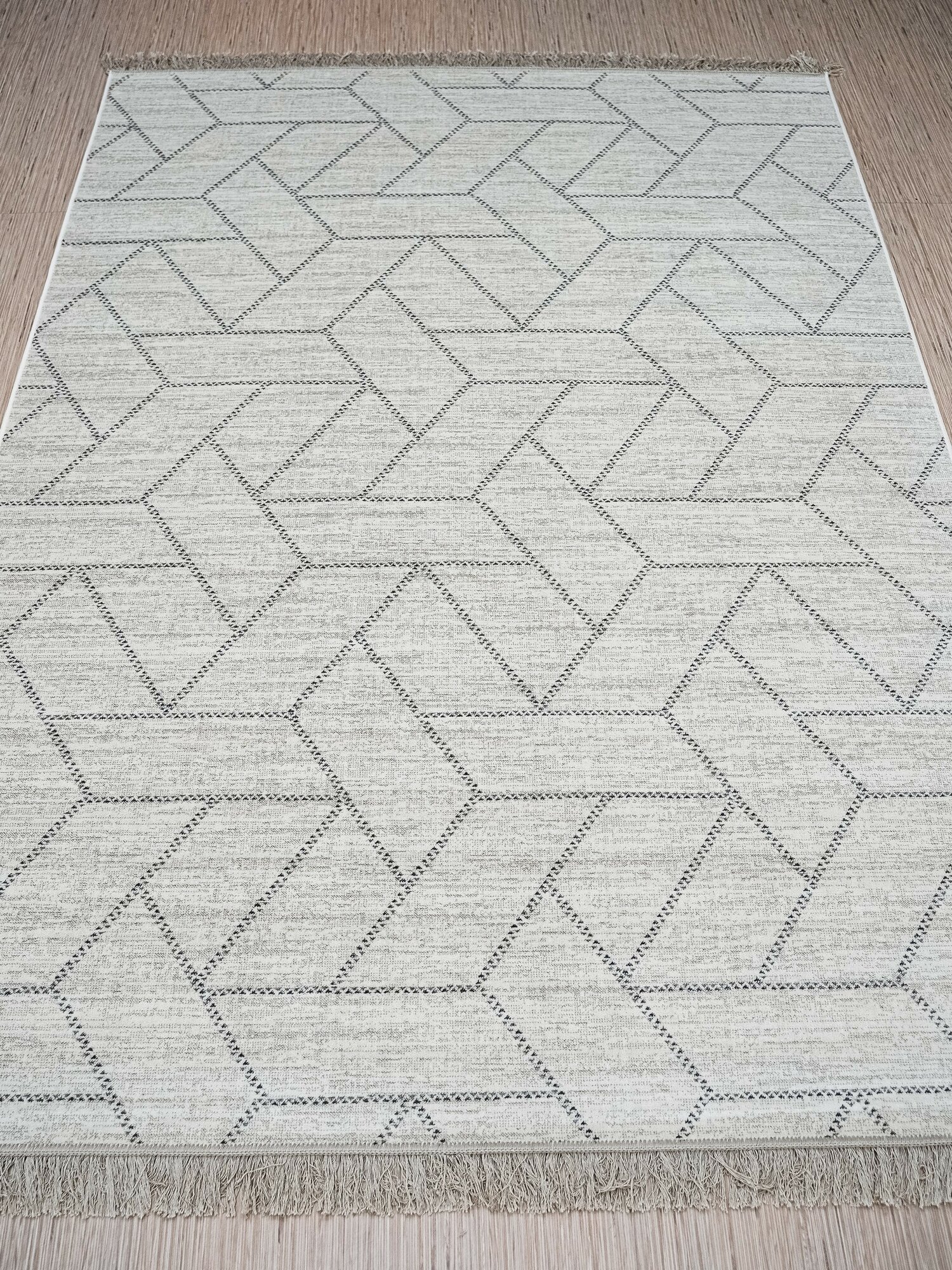 Ragolle Ковер 1.95x3м бельгийский тонкий из вискозы ворс 3мм Royal Palace 14530 6363