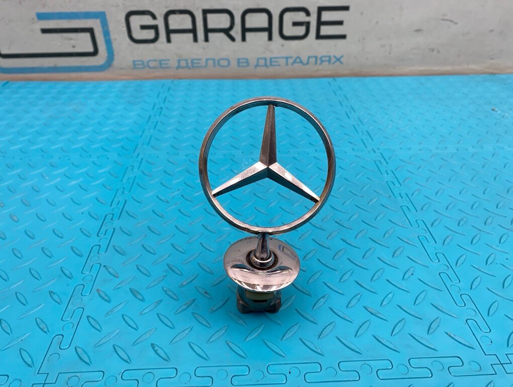 Эмблема Mercedes-Benz S-Class 2010 W221 273.968 5.5 OEM A2218800086