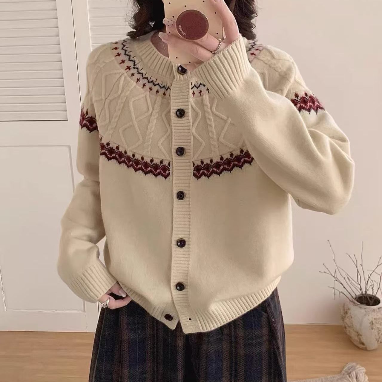 Свитер