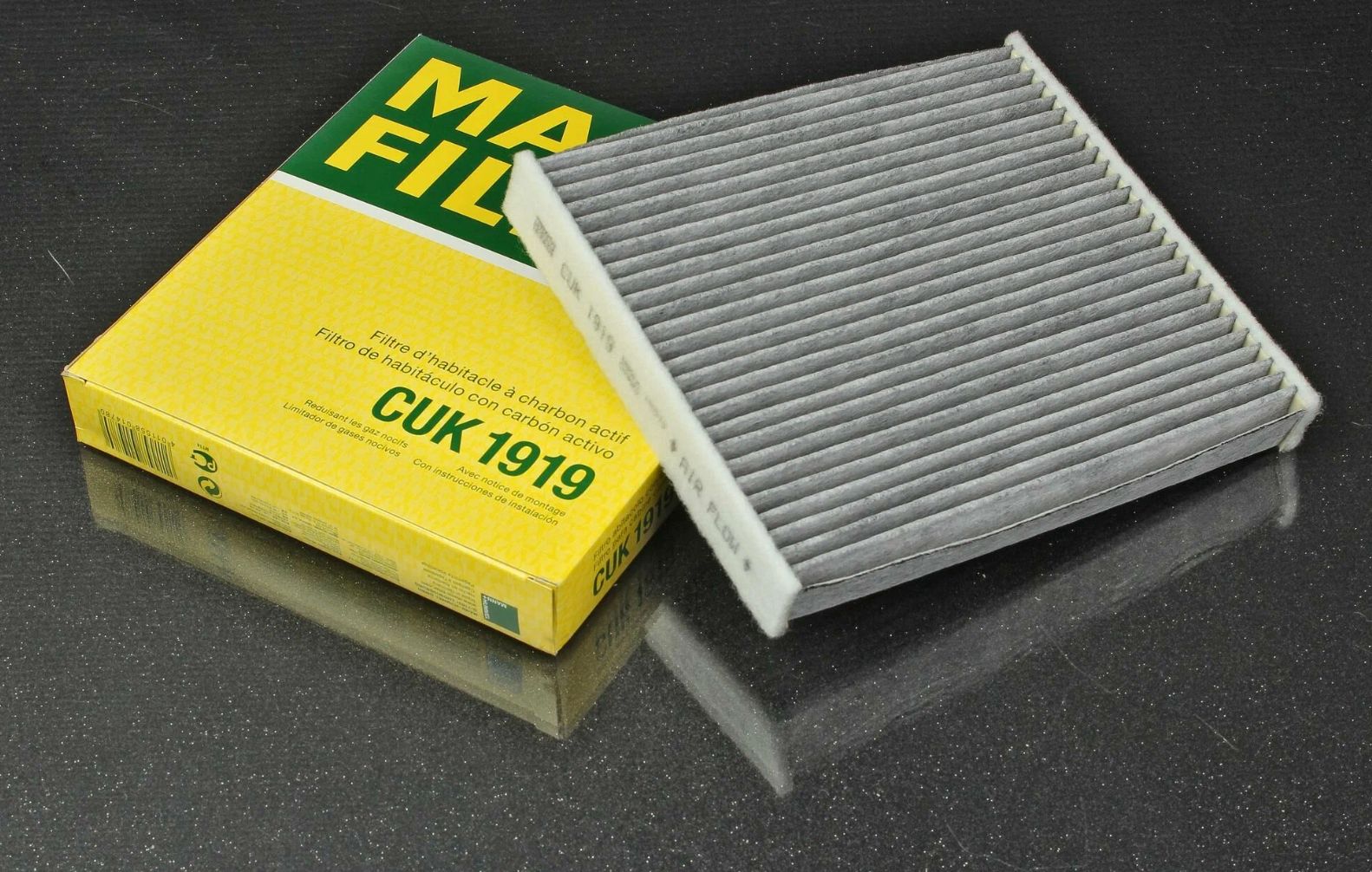 Фильтр салонный угольный MANN-FILTER TOYOTA CAMRY V40/V50, COROLLA E15/E18