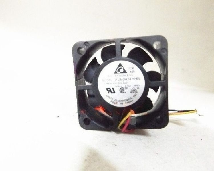 Delta AUB0424HHB 4015 4 см 24V 0.13A 3-проводной бесшумный вентилятор охлаждения -