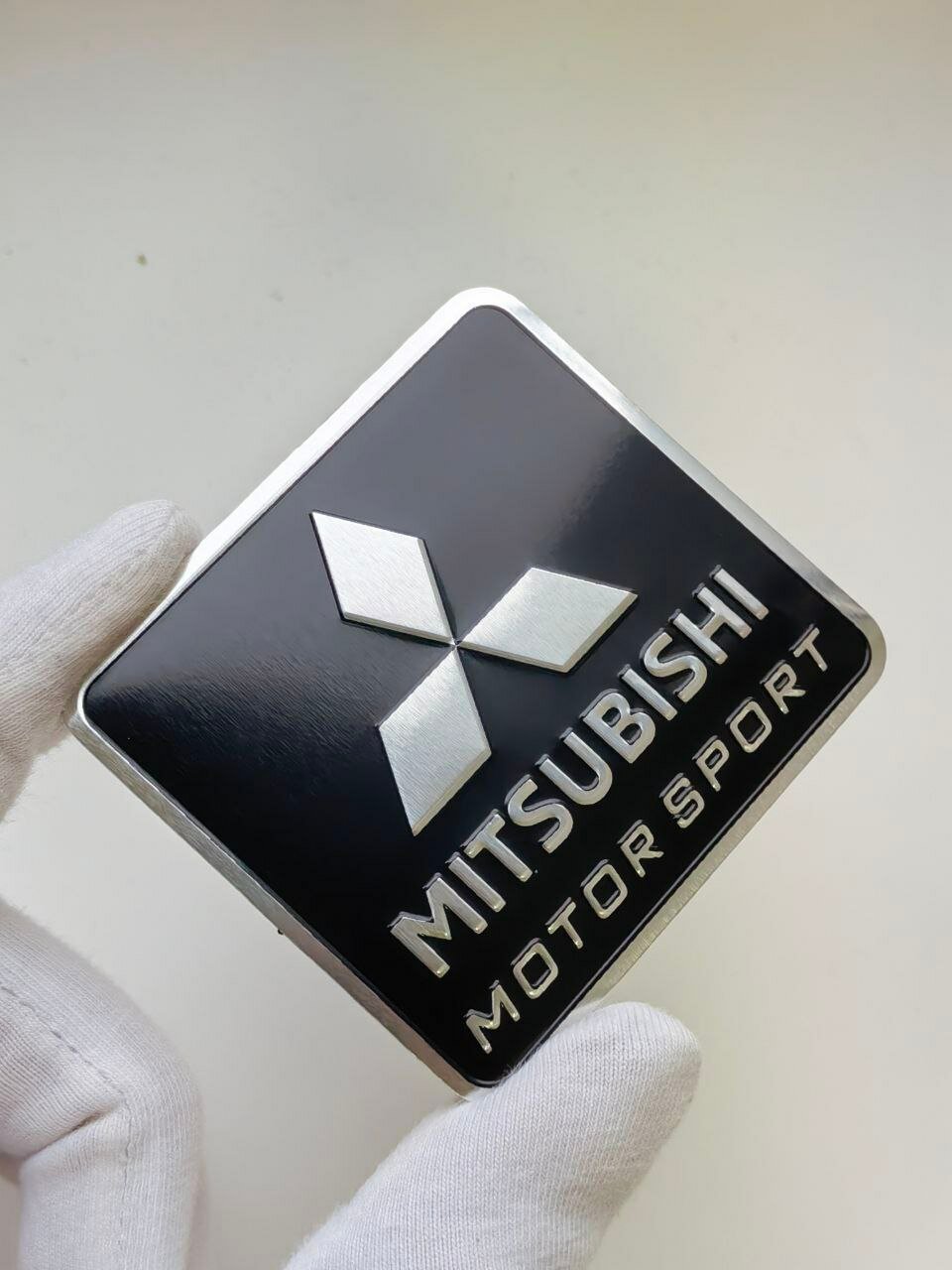 Алюминиевая наклейка 60*55 мм. Mitsubishi Motor Sport Мотор Спорт эмблема наклейка на авто Митсубиси 1 шт.