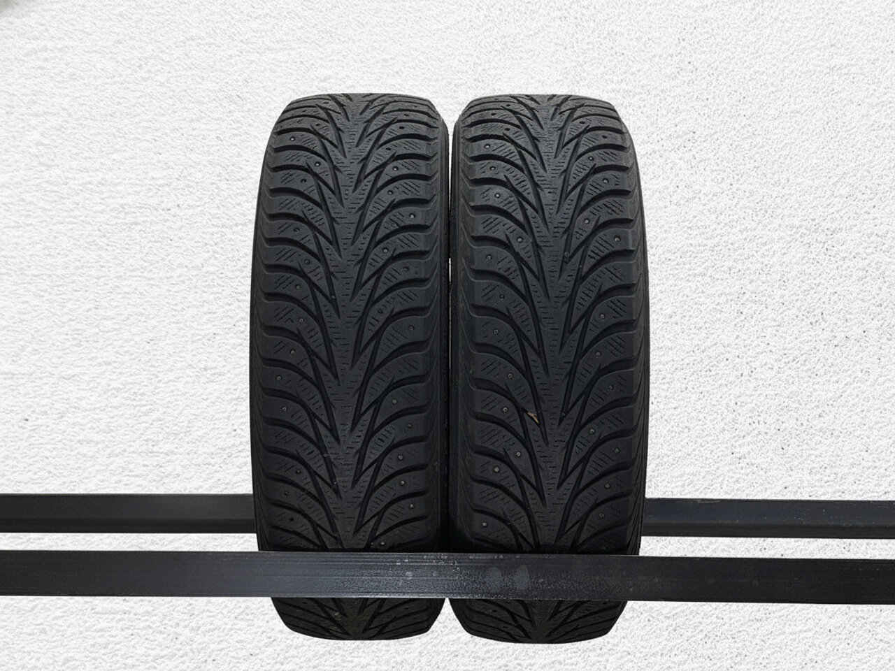 Зимние шины шипованные Yokohama Ice Guard IG35 195/65 R15 45% износ GVK856R24