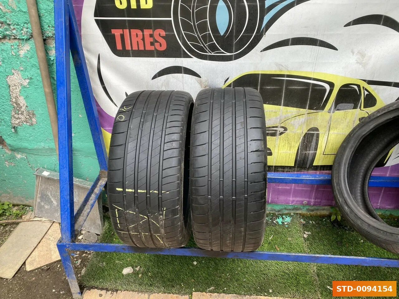 Комплект (2 шт) летних БУ шин Bridgestone Potenza S005 235/35 R19 30% износ 7543772125