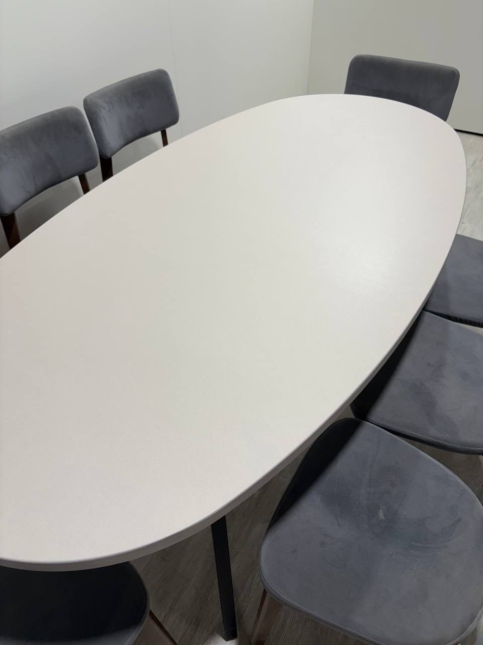 Стол кухонный обеденный 160х90 см THETABLE•RU овальный нераскладной с металлическими ножками, модель 18.1/4.1