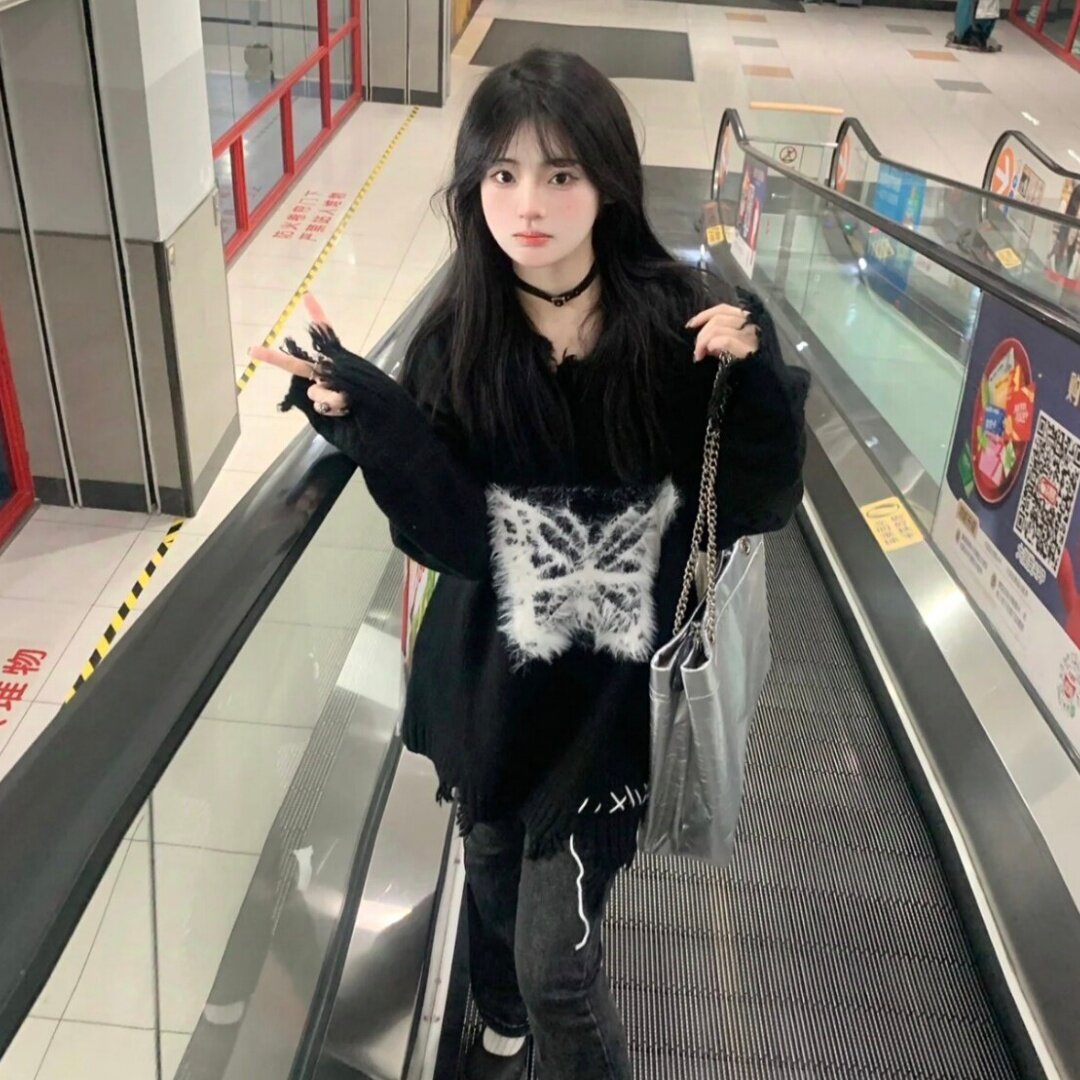 Свитер Qiuerle