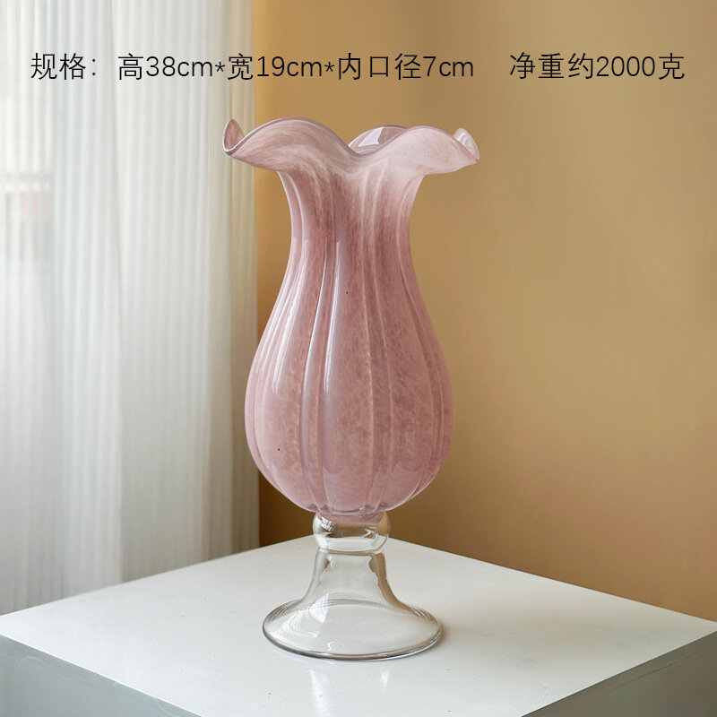 Средневековый стиль, розовый Fenton, высокая стеклянная ваза, украшения, элитная гостиная, обеденный стол, цветочная