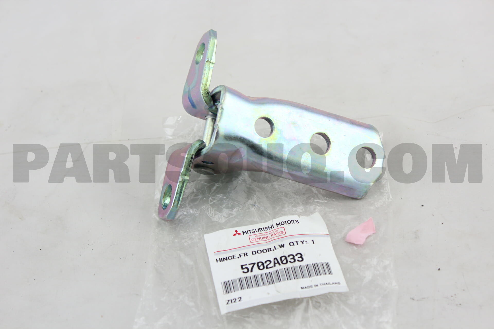 Автодеталь Mitsubishi 5702A033