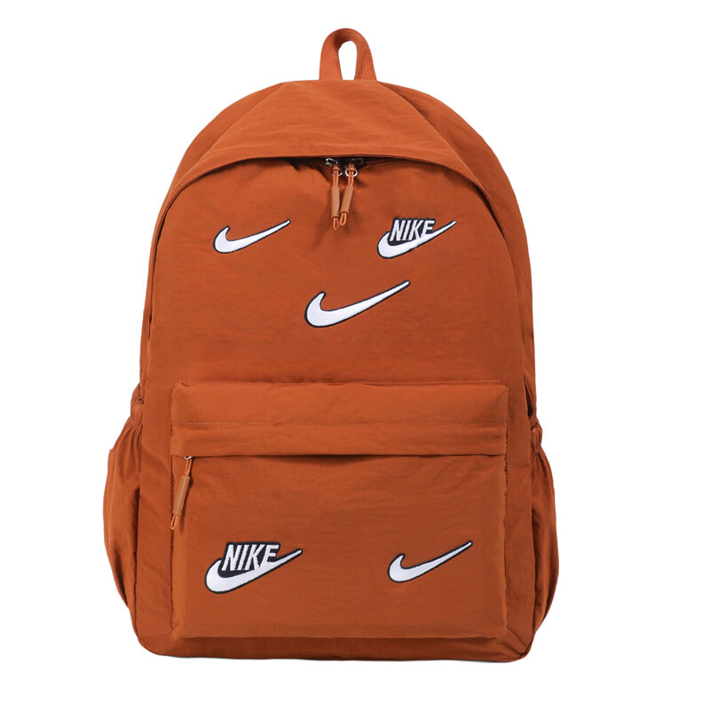 Многофункциональный рюкзак Nike — стильный аксессуар для пар.