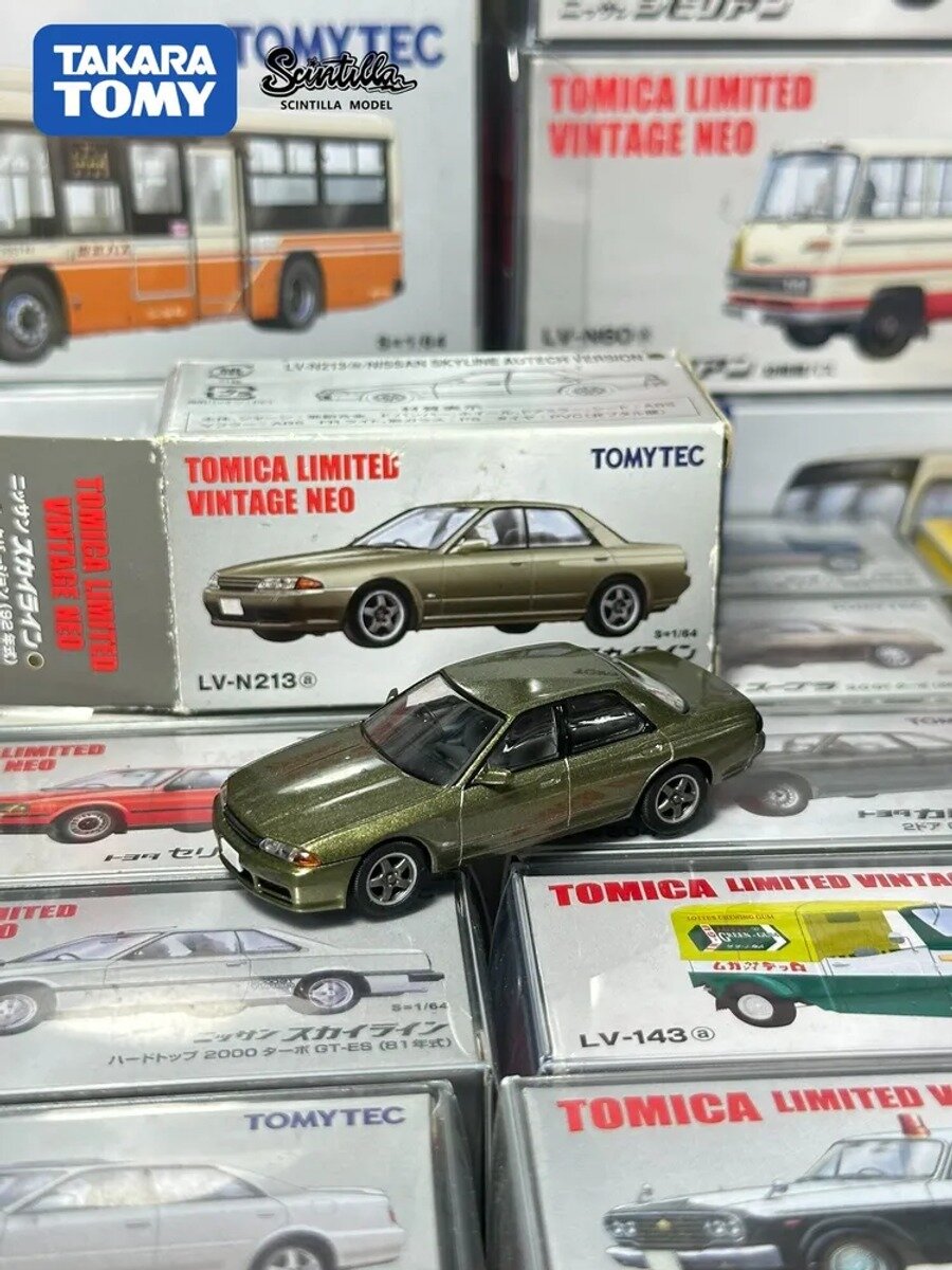 Машинка 1/64 Tomica TLV LV-N213a Nissan Skyline R32 Green / Модель автомобиля