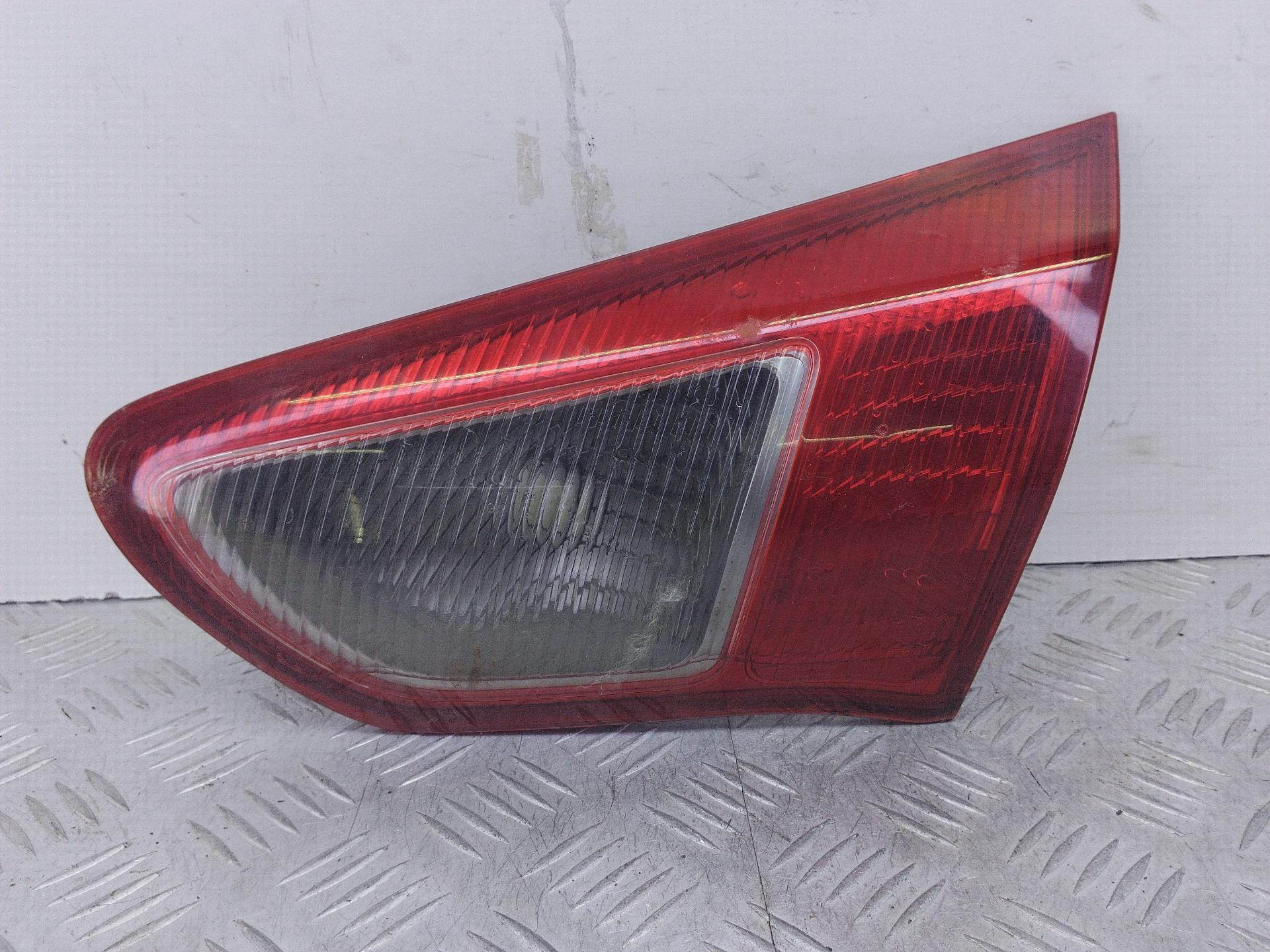 Фонарь крышки багажника правый Mitsubishi Lancer 10 (2007 - 2010) 13287977