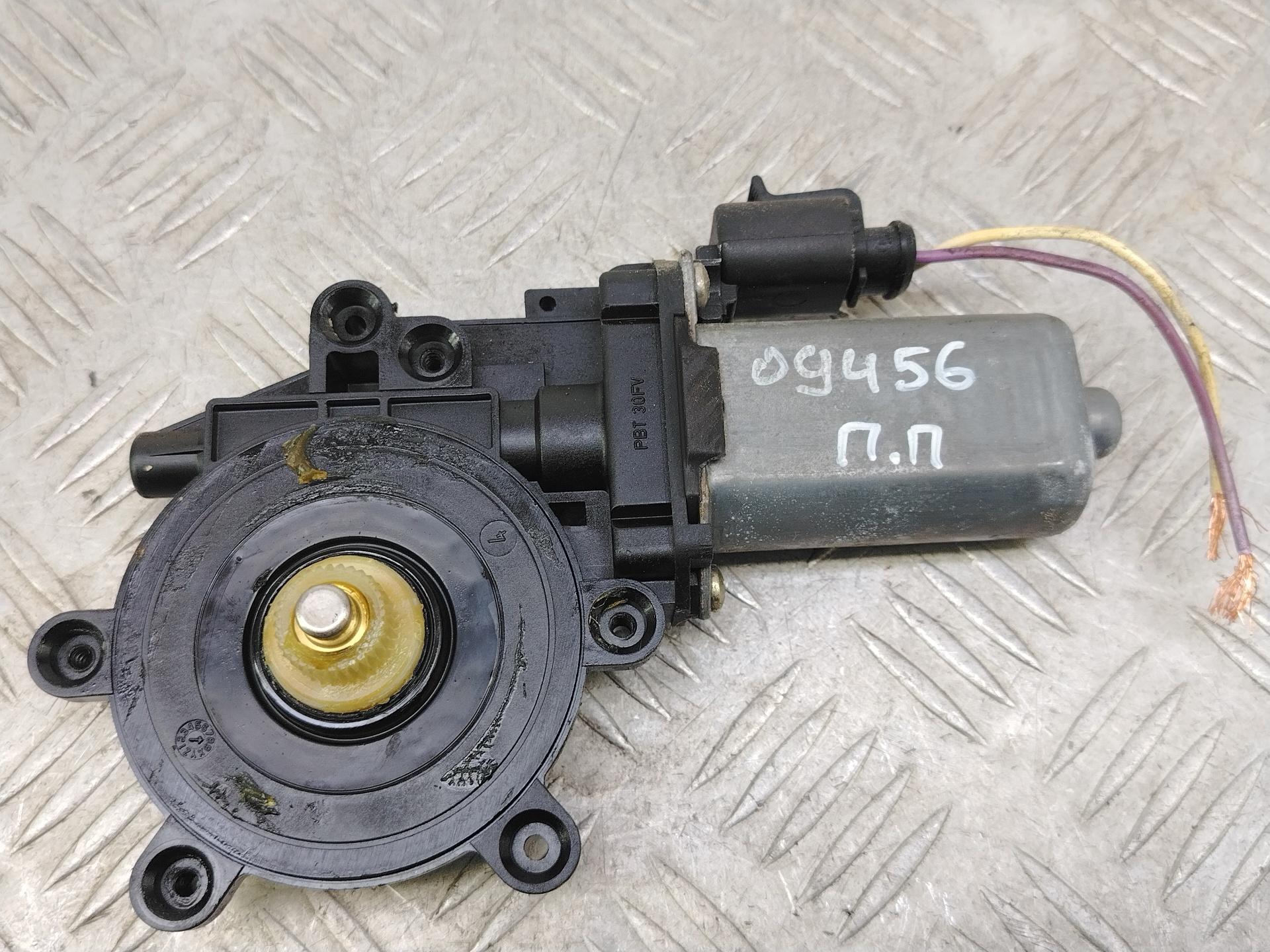 Моторчик стеклоподъемника передний правый Alfa Romeo 156 1 2002 D233405