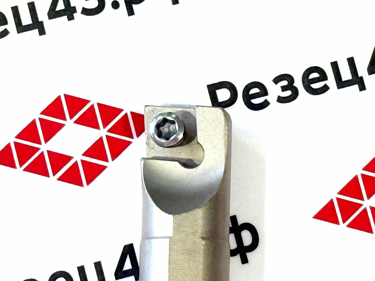 Резец внутреннего точения S14N-SCLCR09 (60Si2MnA)