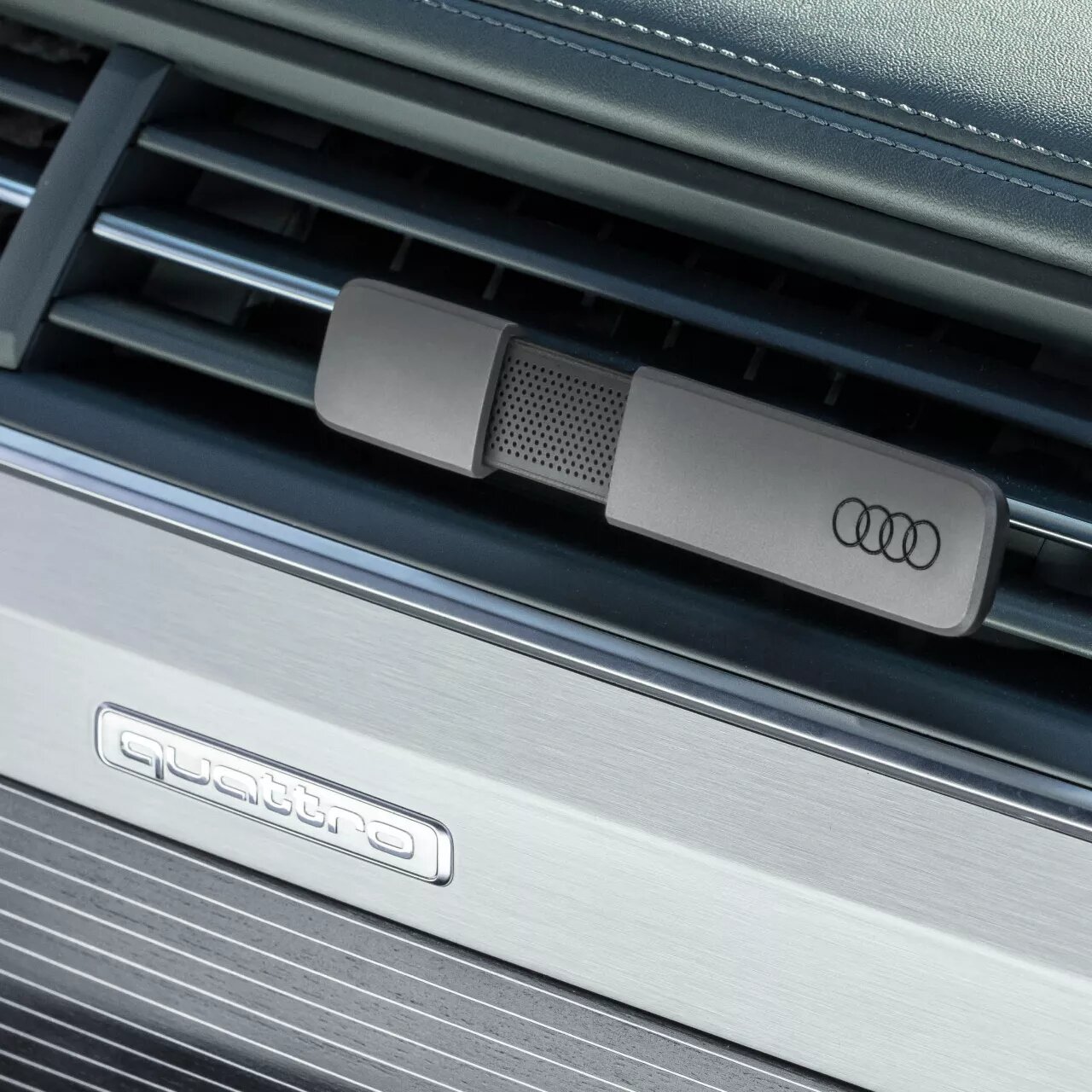 Ароматизатор Audi Design в салон (стартовый набор) серого цвета со средиземноморским ароматом, оригинал, VAG 85B087009