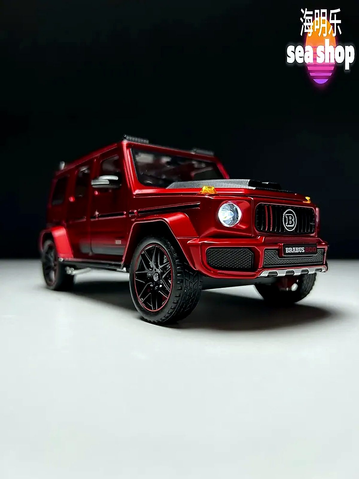 Модель автомобиля Mercedes-Benz G-Class Brabus G800 1:24, длина 21 см
