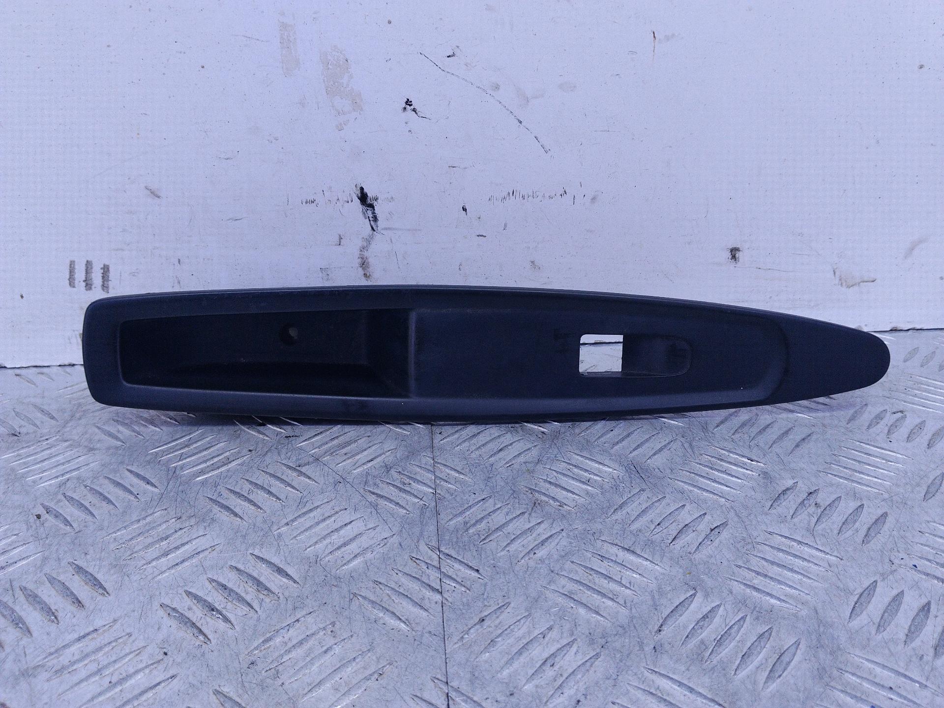 Накладка двери внутренняя передняя правая Citroen C4 1 LC (2004 - 2014) 9650912377