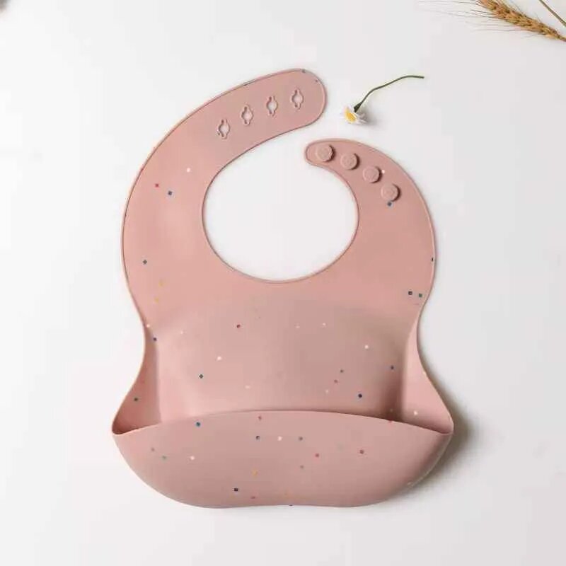 Силиконовый нагрудник MUSHIE Peach Terrazzo