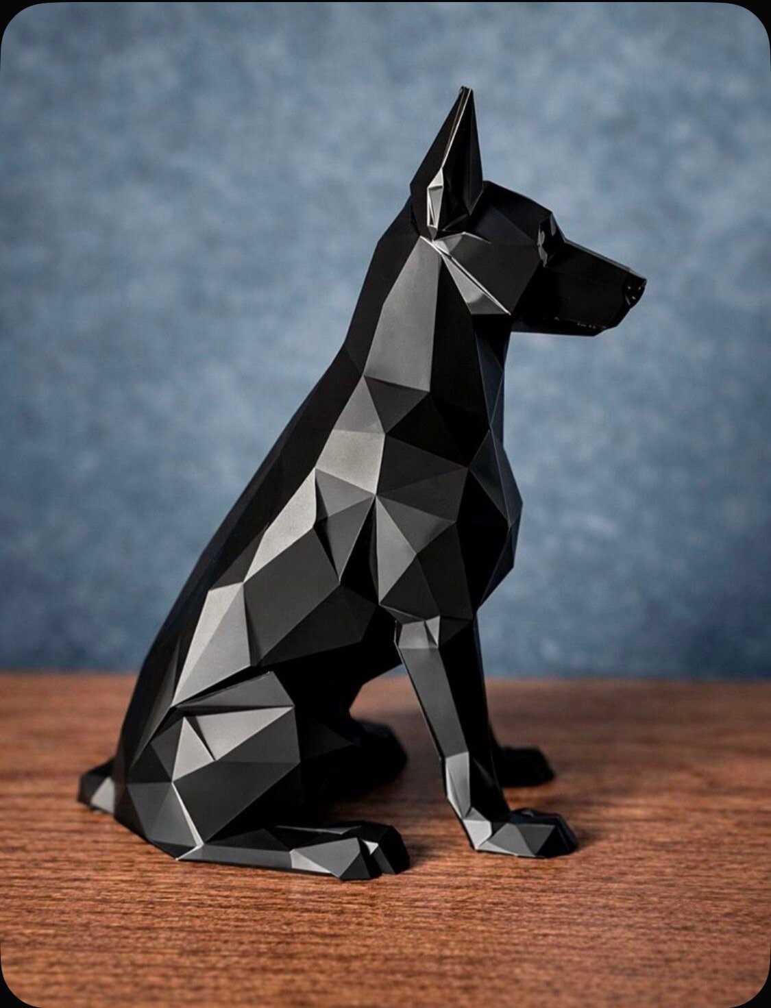 Статуэтка для интерьера, Сабака Доберман, Low poly 13 CM