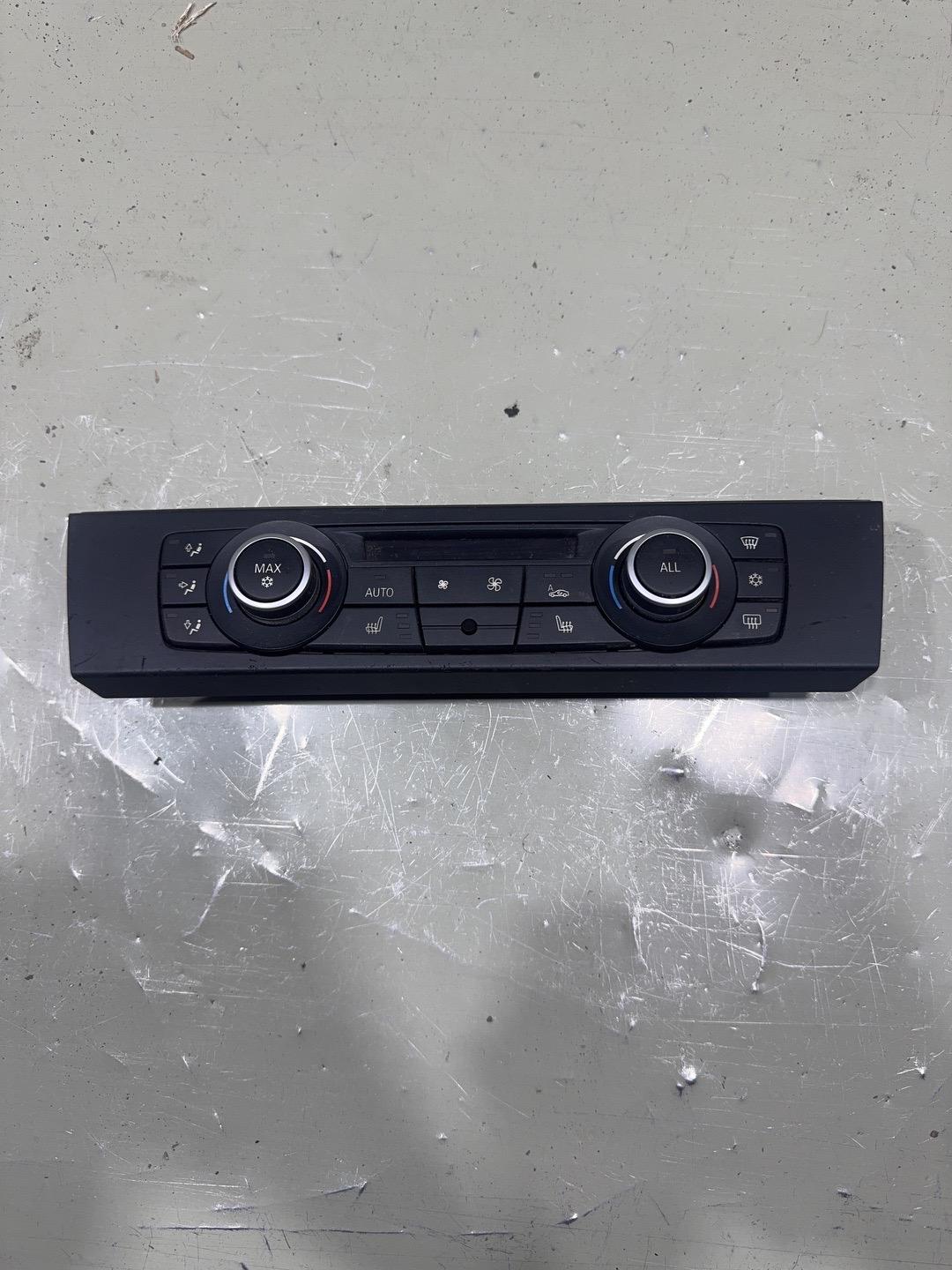 Блок управления печки/климат-контроля BMW 3 E90/E91 (2004 - 2008) 6411925039301