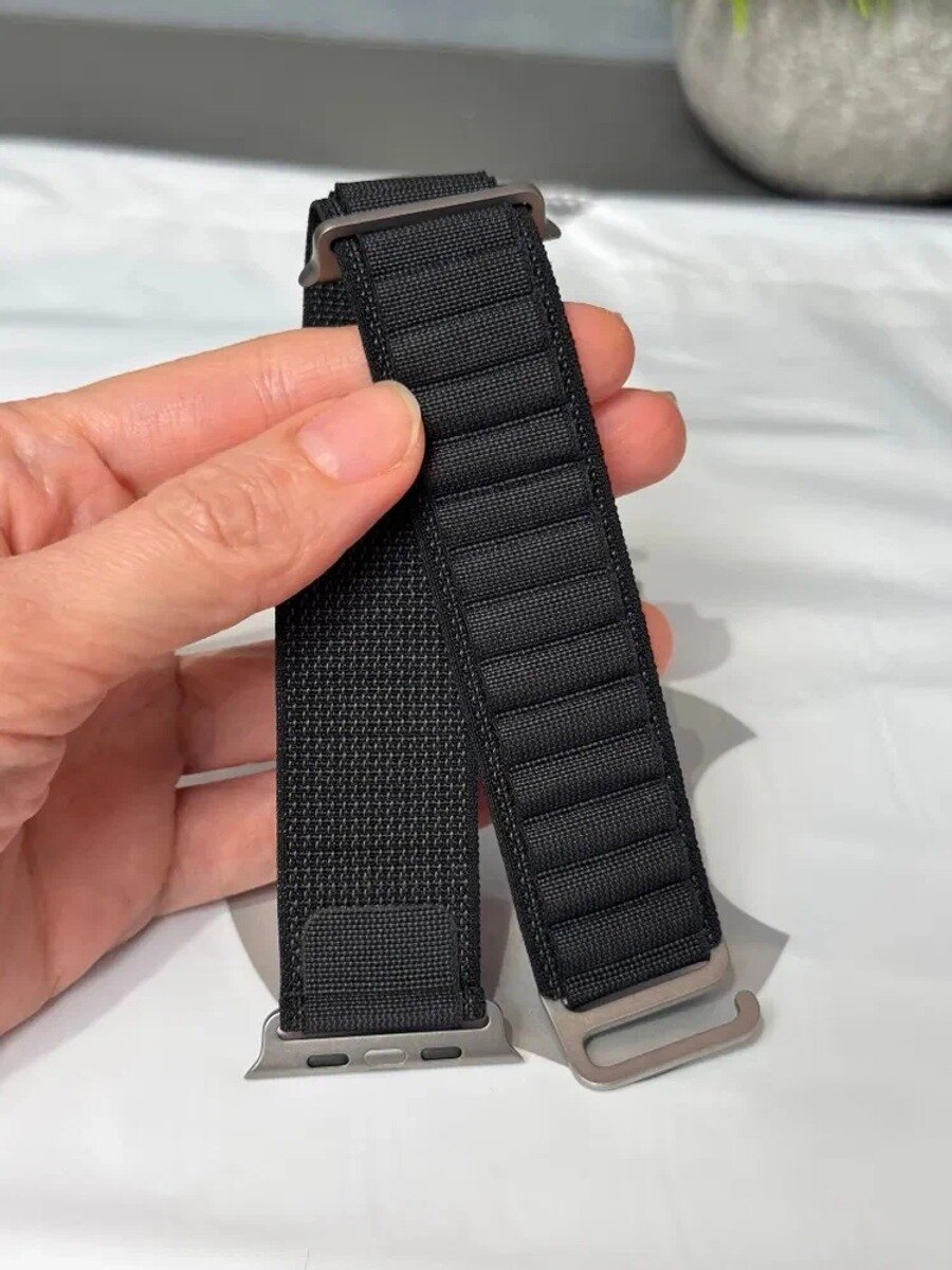 Ремешок нейлоновый (без коробки) Alpine Loop Black Natural Titanium Finish М/L для Apple Watch ULTRA MFTG4/ZM