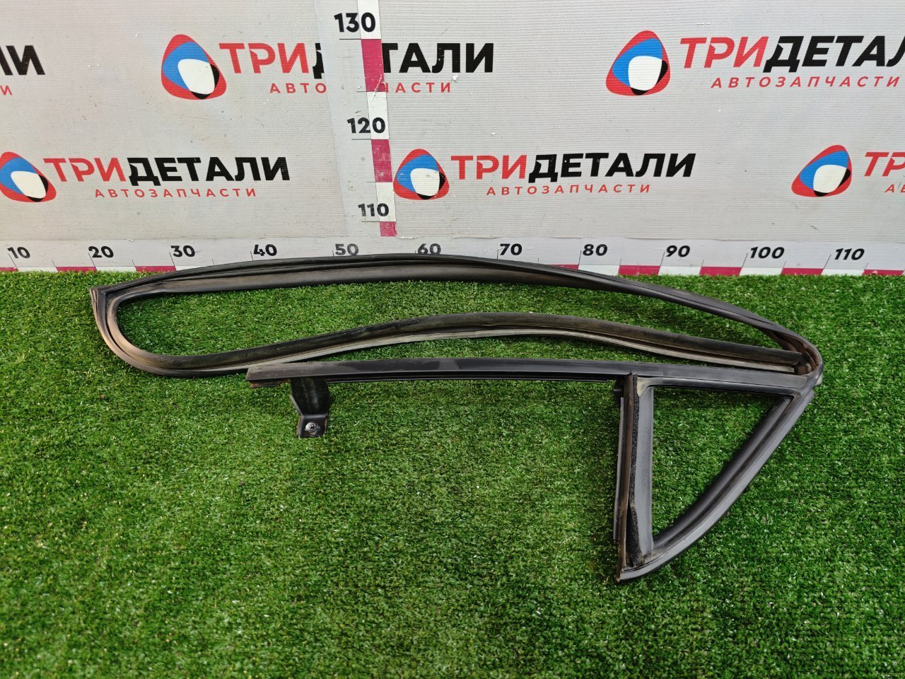 Уплотнитель стекла двери Москвич 3 1.5 HFC4GB2 2023 перед. прав. (б/у)