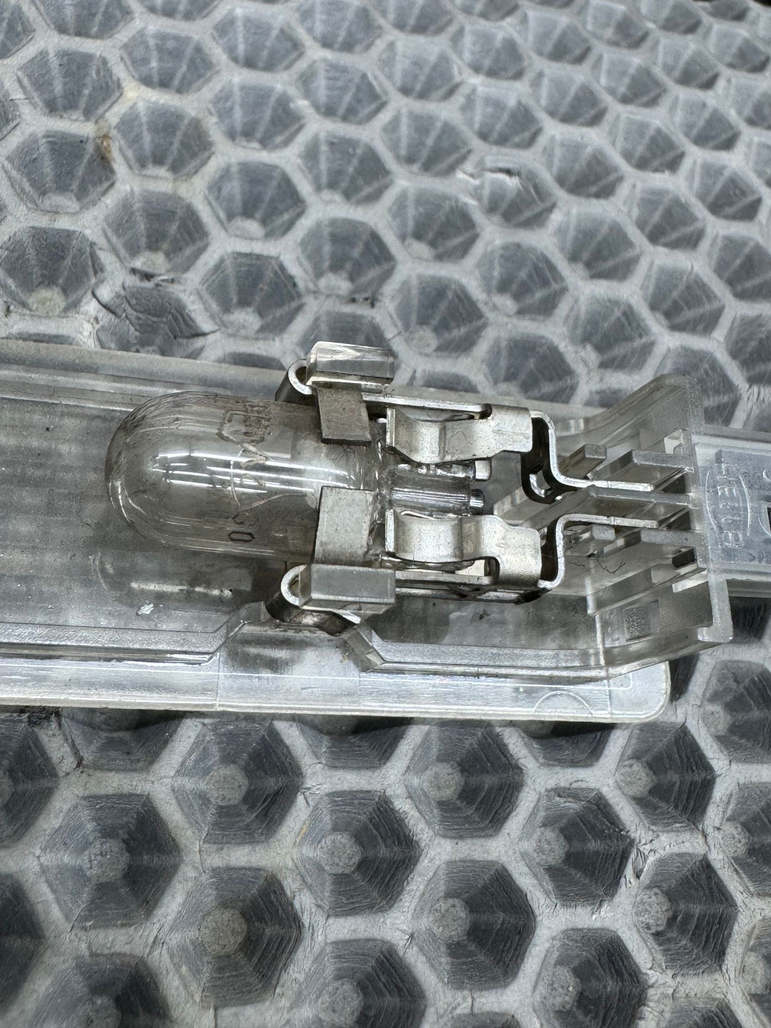 Подсветка двери BMW E60 E65 X5 E70 — фото 1