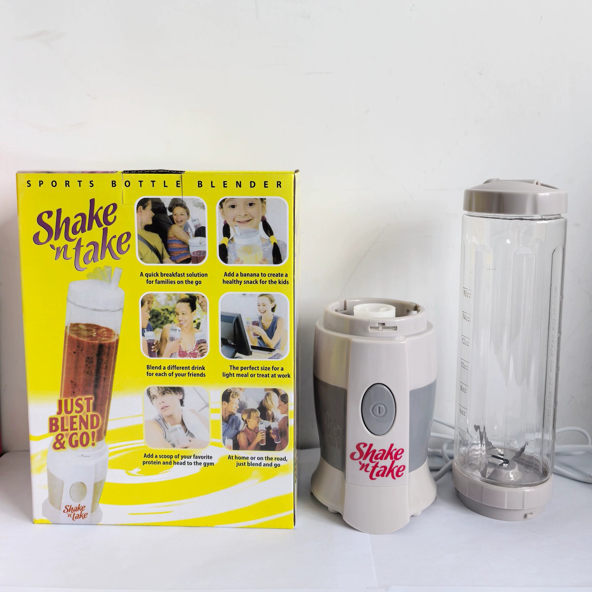 Портативный электрический блендер для детског питания соковыжималка shake n take blender одна чаша светло-серый