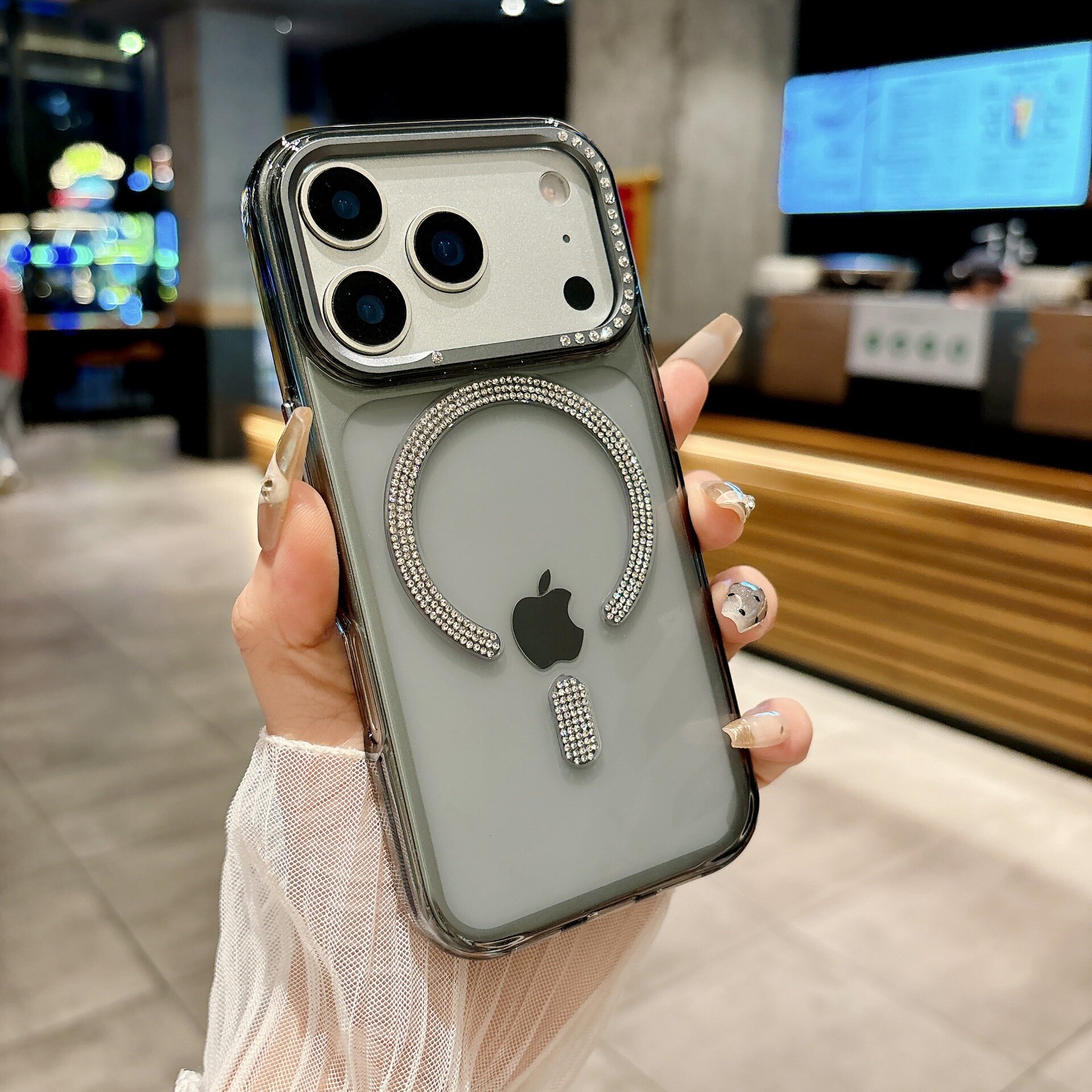Прозрачный чехол для iPhone 16 Pro Max MagSafe с диамантами и блеском, защитный с металлической рамкой