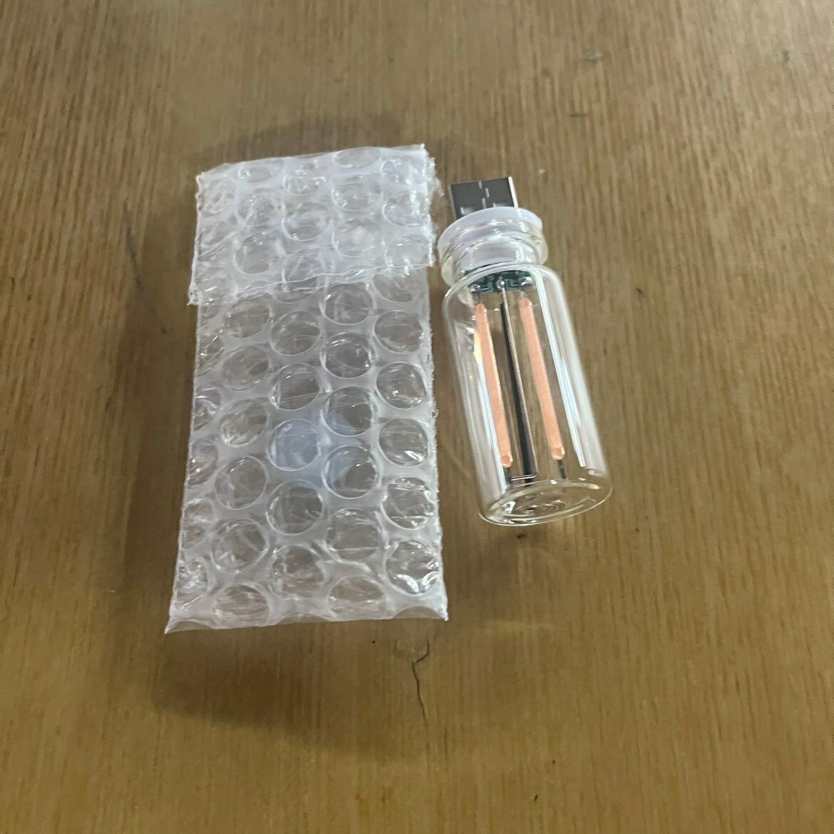 Ночник светодиодный с сенсорным управлением, питание от USB, прозрачный стеклянный корпус, розовый, 1 шт.