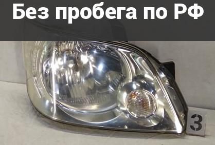 Фара прав. с пробегом toyota noah azr60g