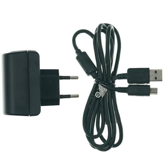 Зарядное устройство Sony Ericsson CST-80 5V 700mA / 0.7A + кабель miniUSB