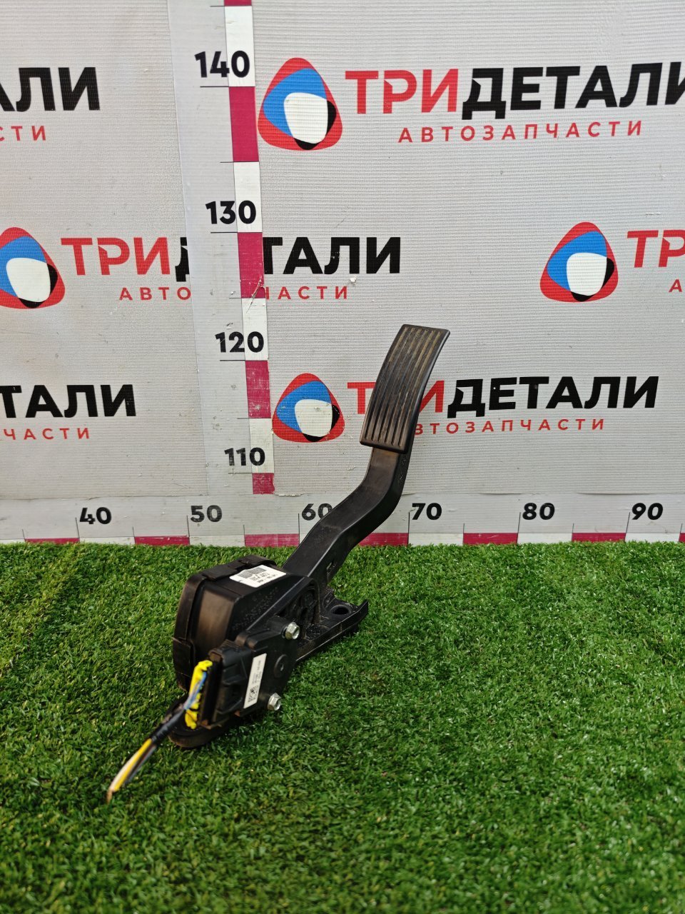 Педаль газа Kia Rio 1.4 G4FA 2017 (б/у)