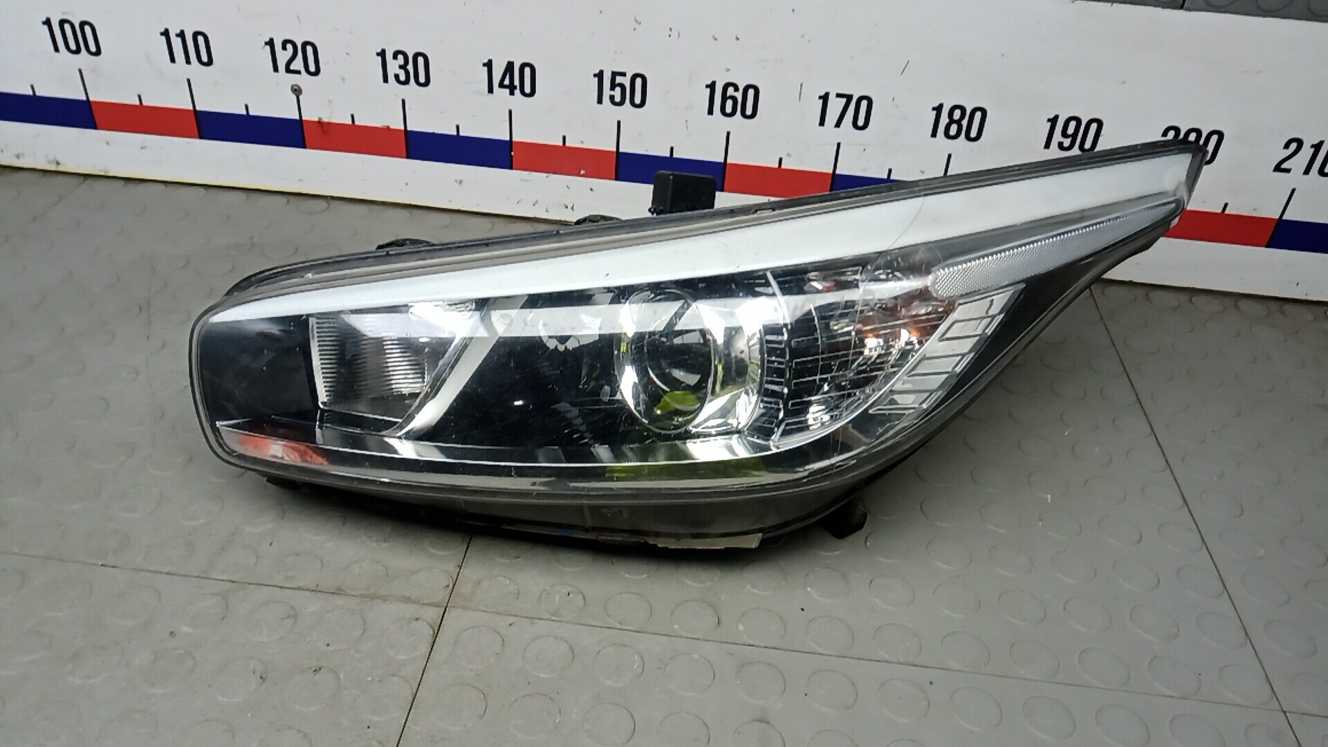 Фара левая KIA CEE'D 2 (JD), Номер 92101A2040