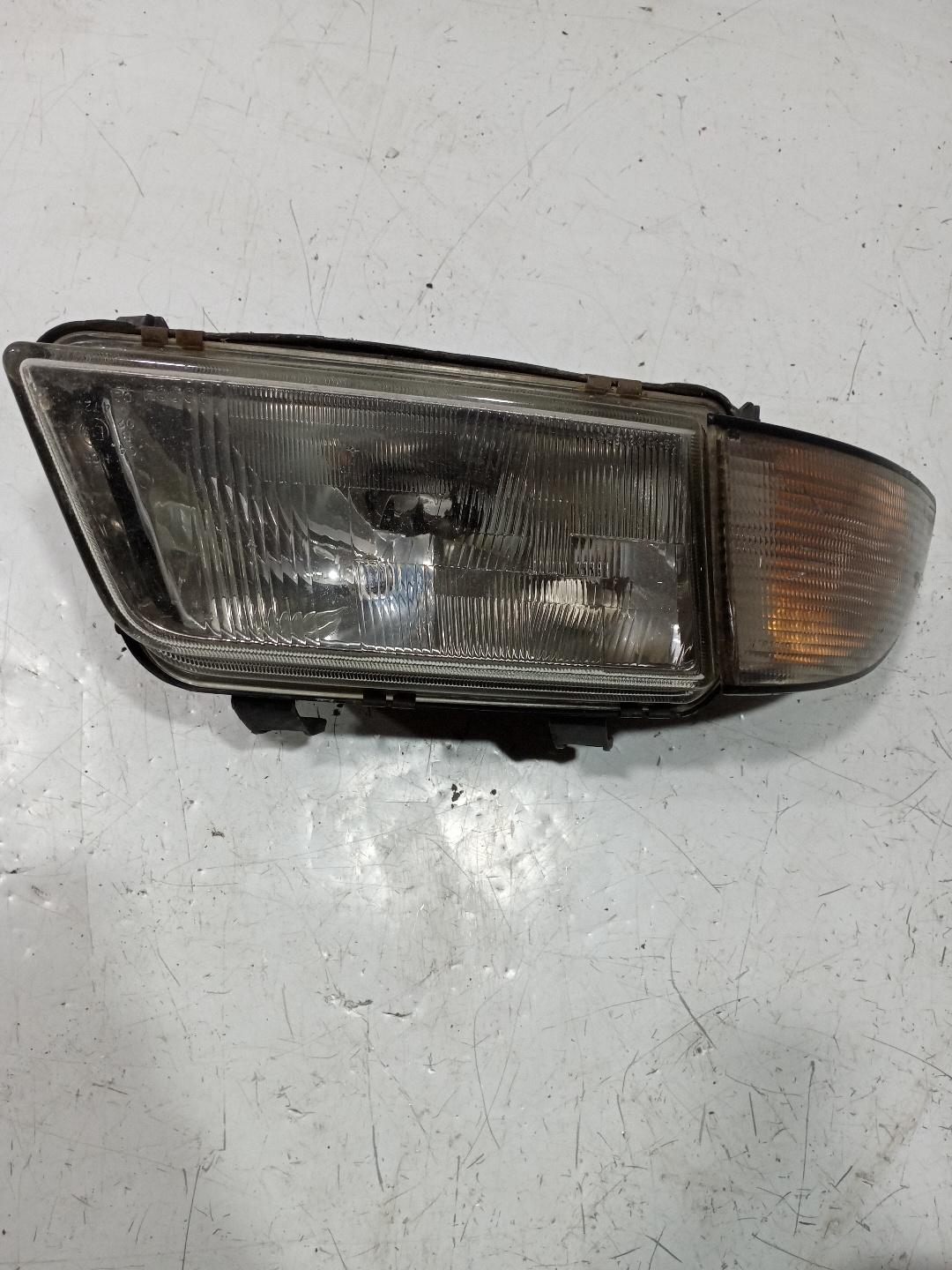Фара левая Audi A4 B5 (1994 - 1999) 8D0941003A