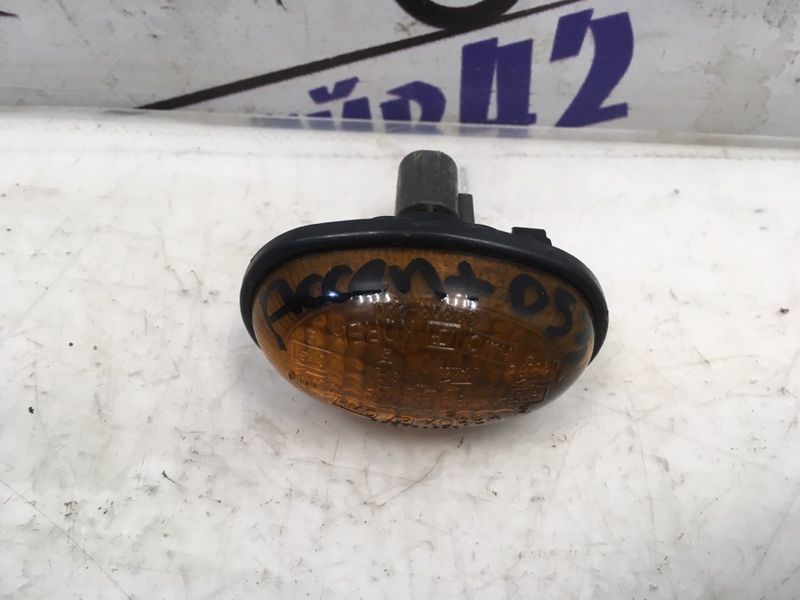 Повторитель поворота Hyundai Accent 2008 92303220 LC G4EC (с пробегом)