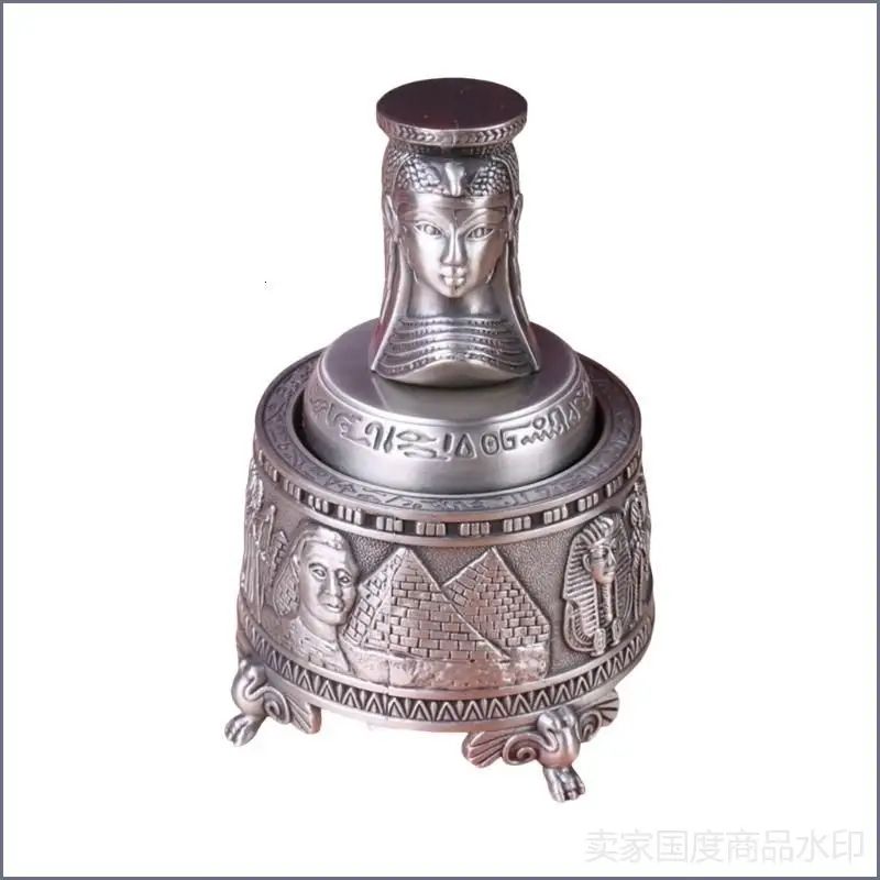Египетская музыкальная шкатулка с фигурками богинь, B