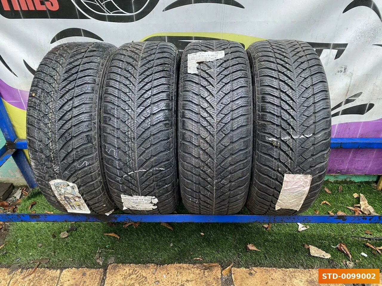 Комплект (4 шт) зимних БУ шин Goodyear Eagle Ultra Grip GW-2 205/50 R17 20% износ 8467773491 RunFlat