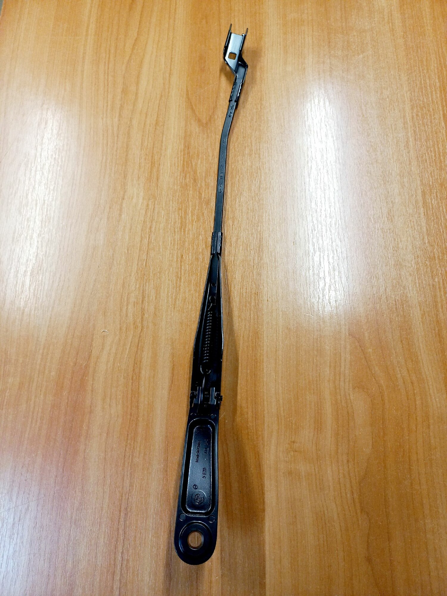 Поводок стеклоочистителя правый 608000273AA (org) Chery