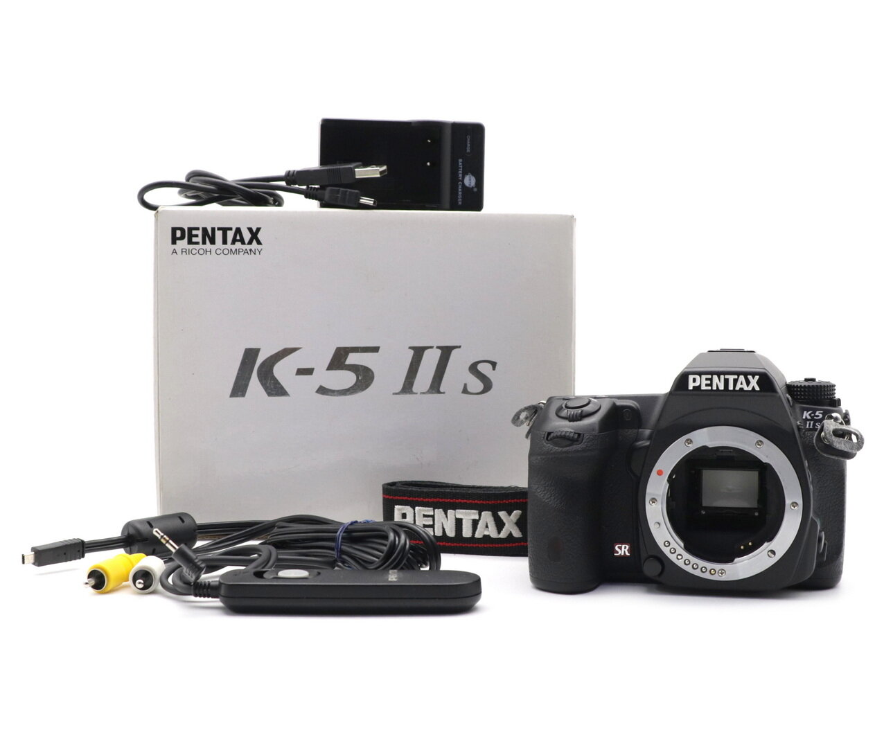 Pentax K-5 IIS body в упаковке (пробег 45835 кадров)