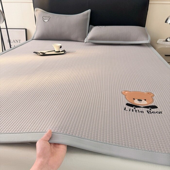Класс А Cooling Mat из ледяных бобов, серый медведь, 90x200см, 1 слой, наволочка